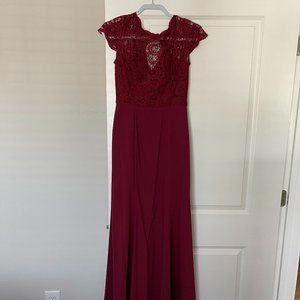 JENNY PACKHAM // Lace & Crepe Sheath Gown